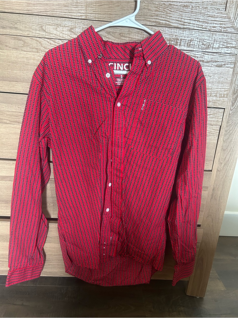 Men Cinch Button Up Small